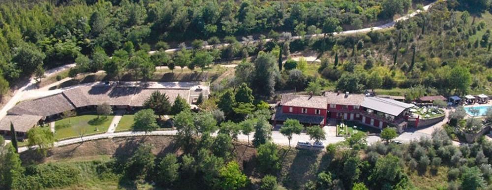 Il Poggio Dei Pettirossi Hotel Bevagna Exterior photo